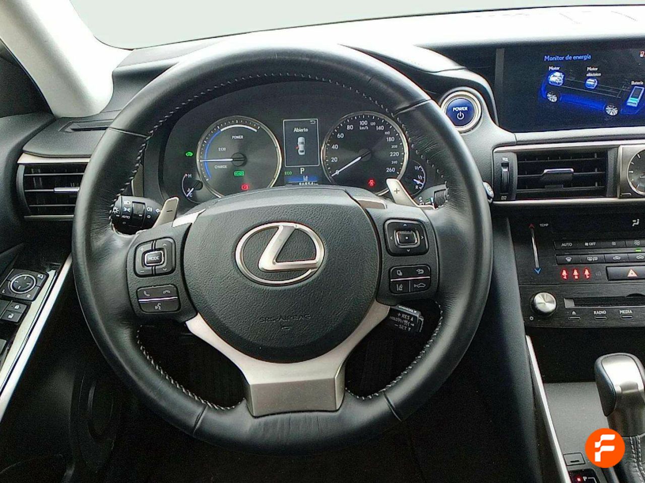 Foto Lexus IS 15
