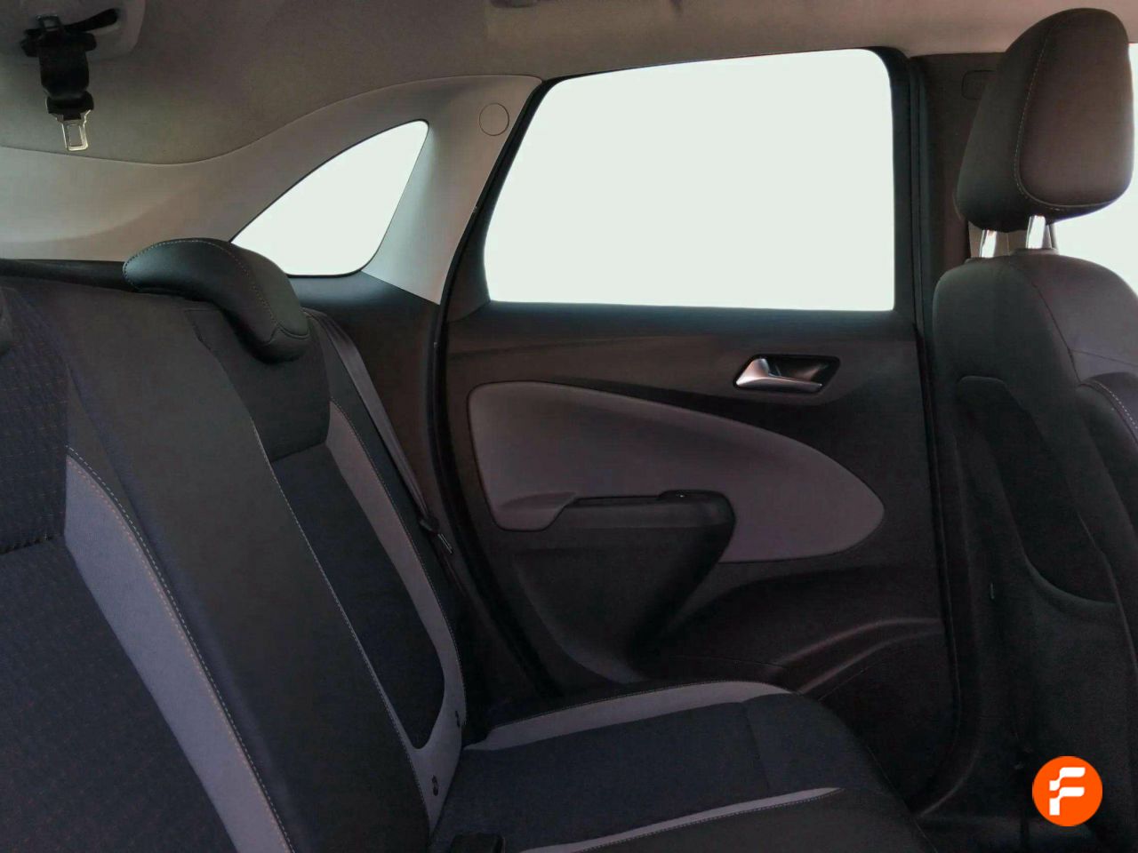 Foto Opel Crossland X 12