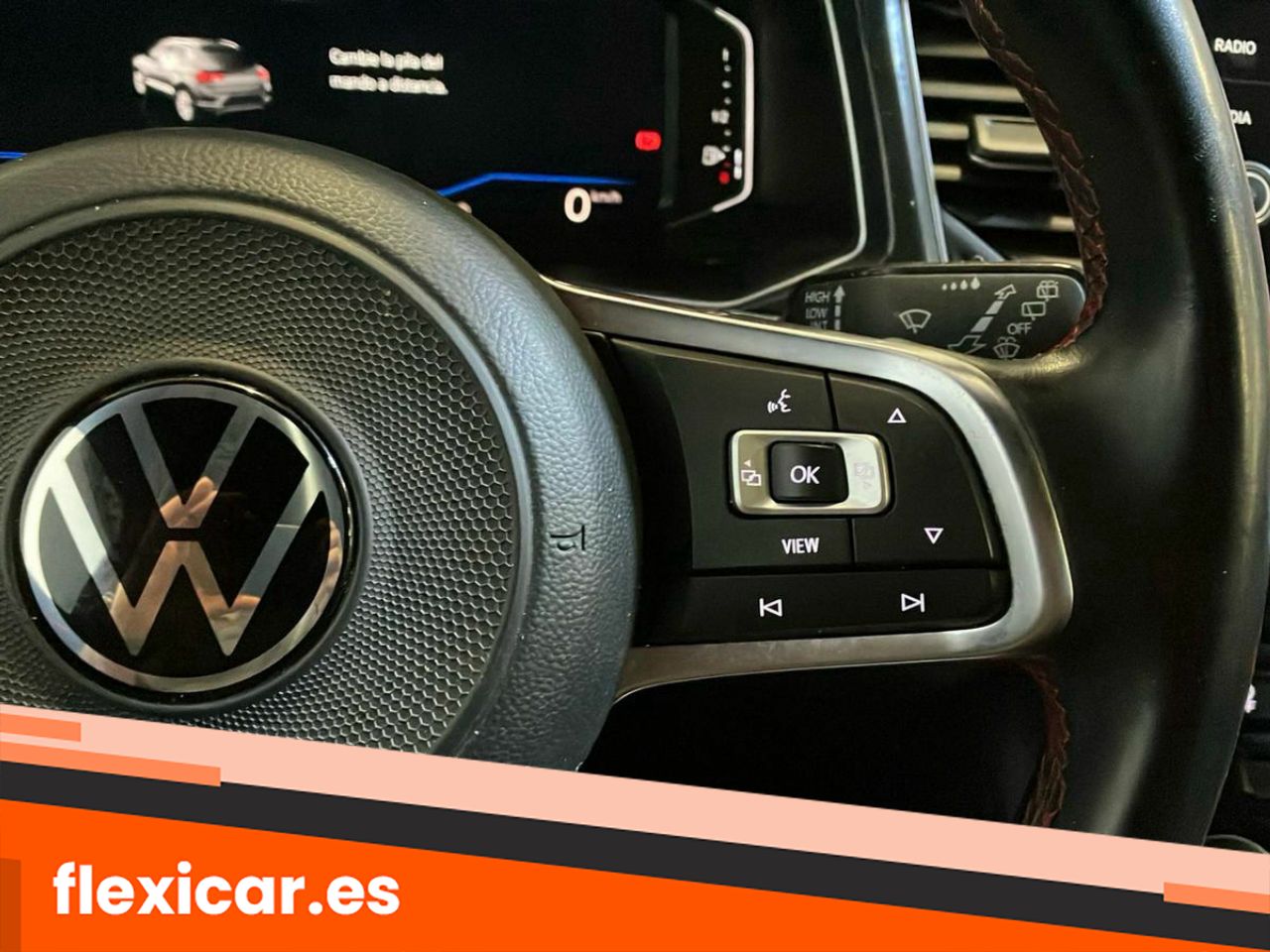 Foto Volkswagen T-Roc 17