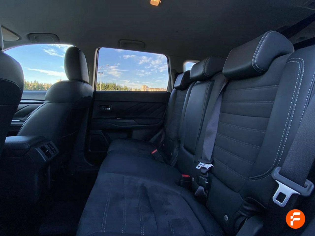 Foto Mitsubishi Outlander 12