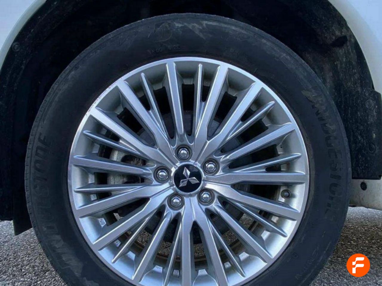 Foto Mitsubishi Outlander 23