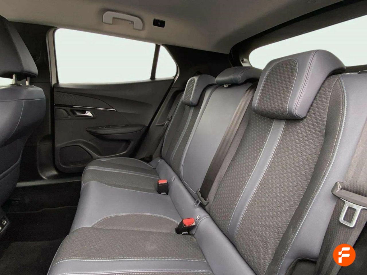 Foto Peugeot 2008 12
