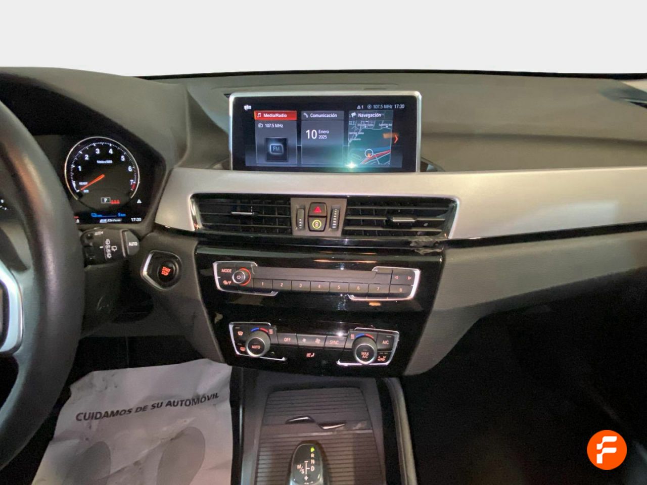 Foto BMW X1 9