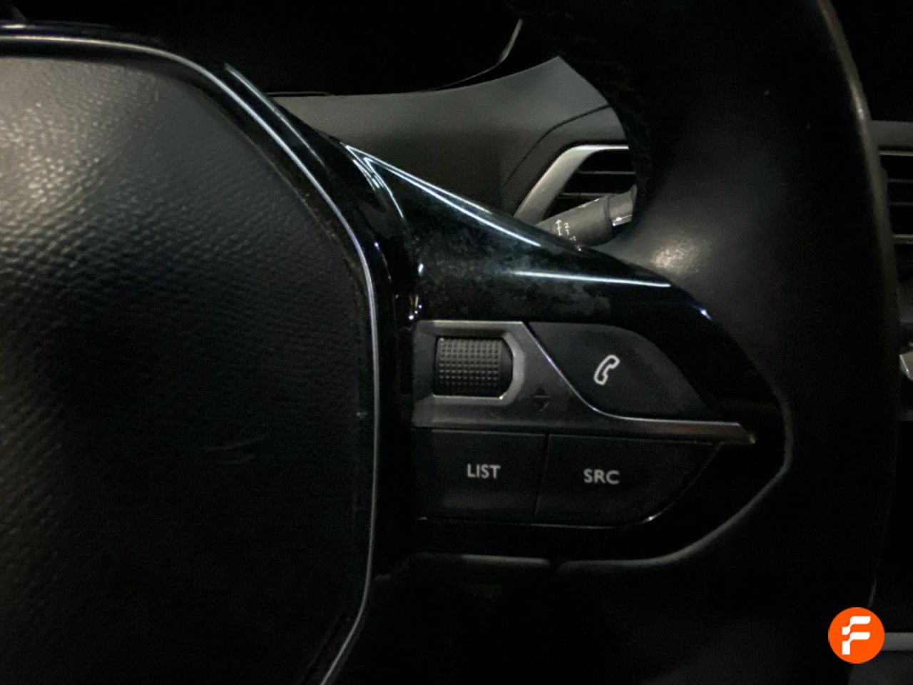 Foto Peugeot 5008 14