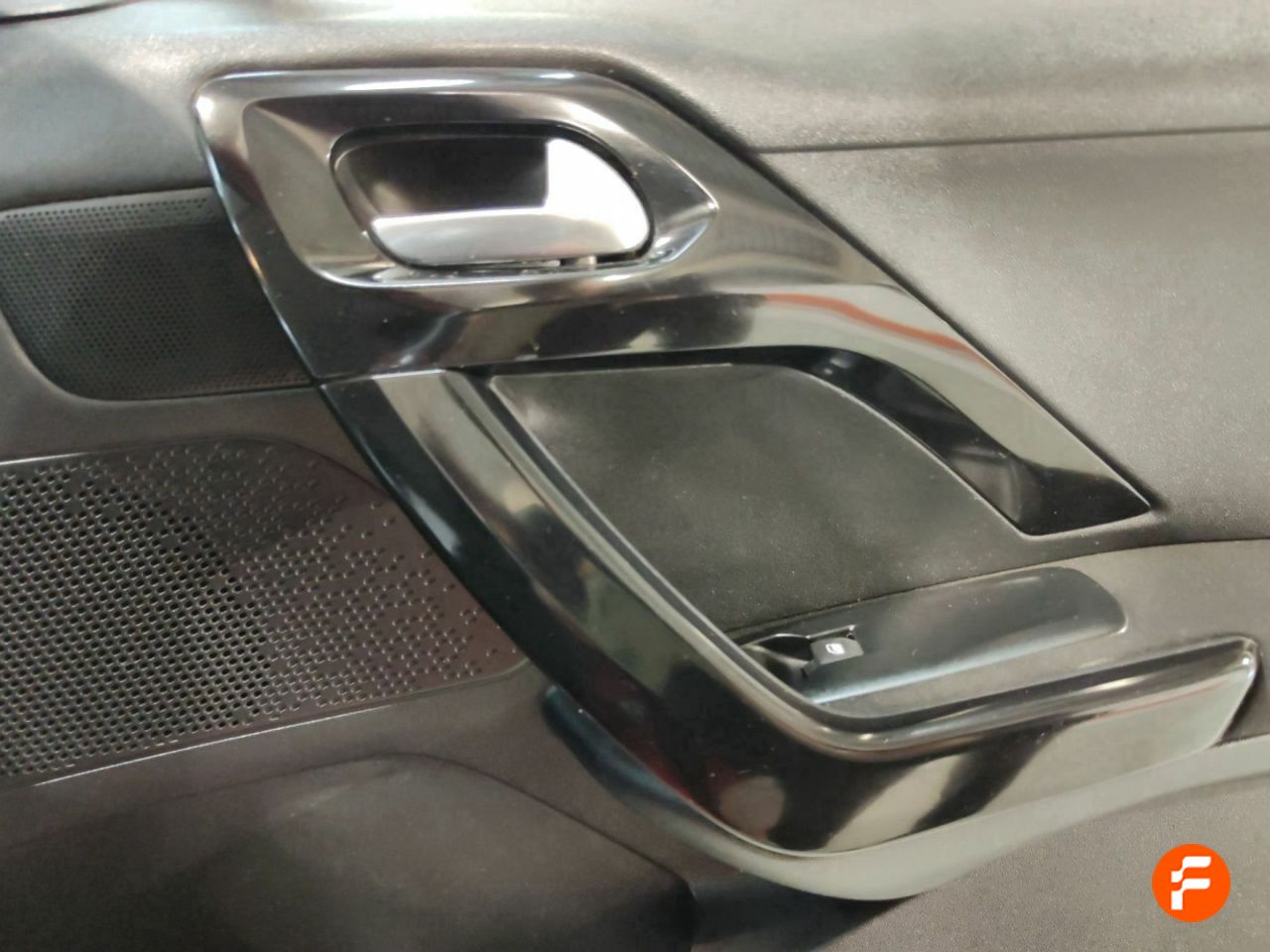 Foto Peugeot 208 15