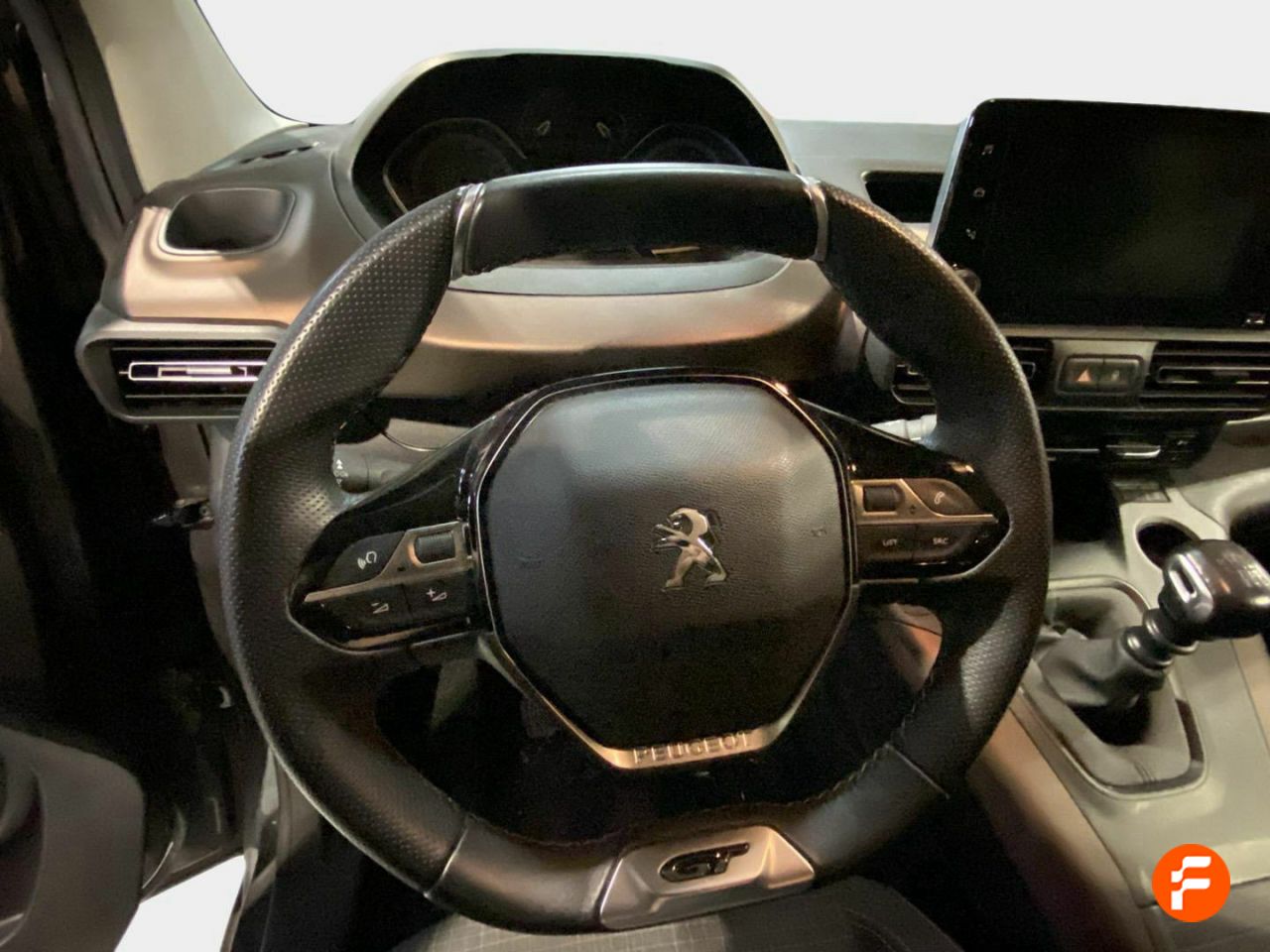 Foto Peugeot Rifter 10