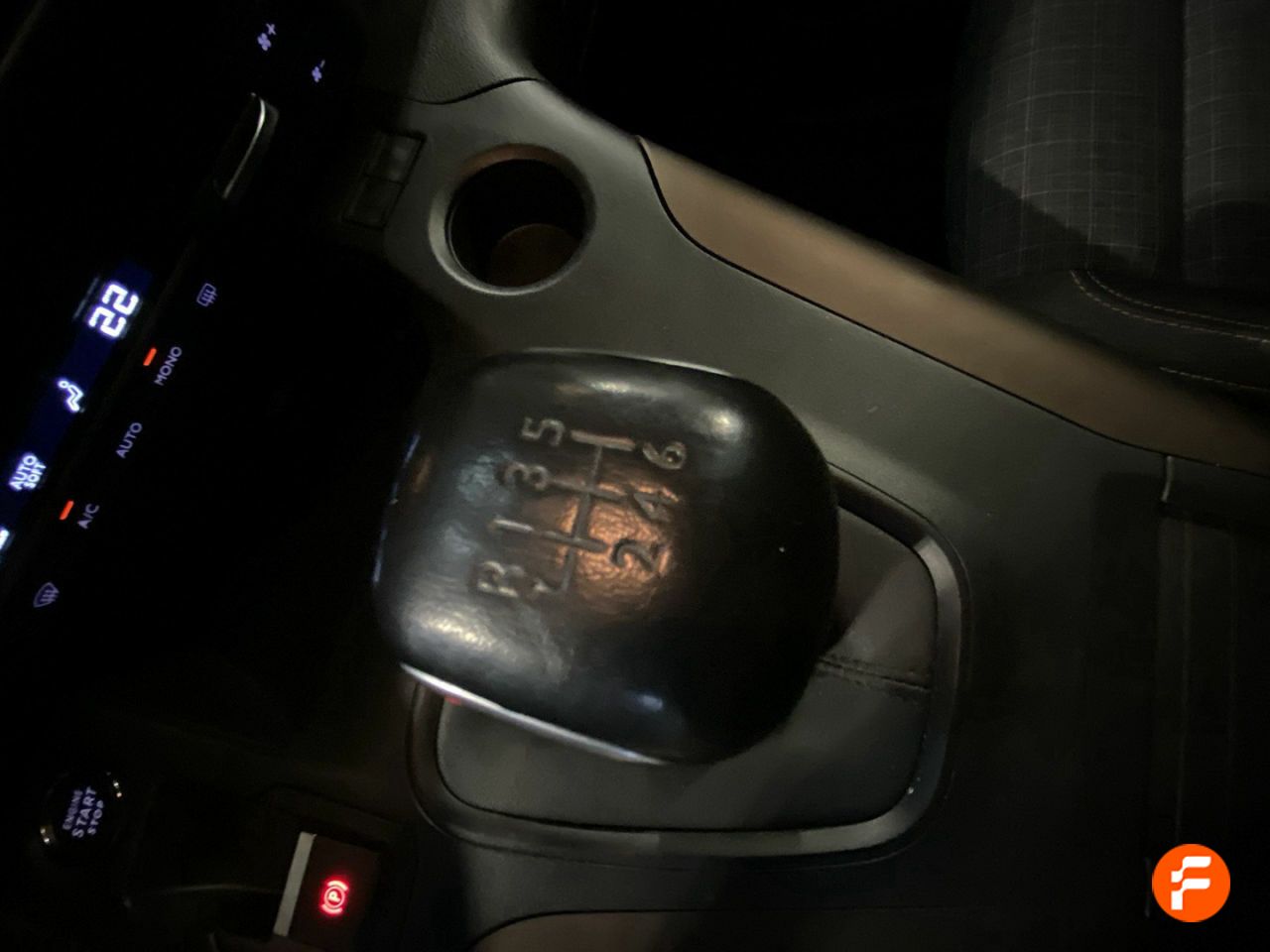 Foto Peugeot Rifter 16