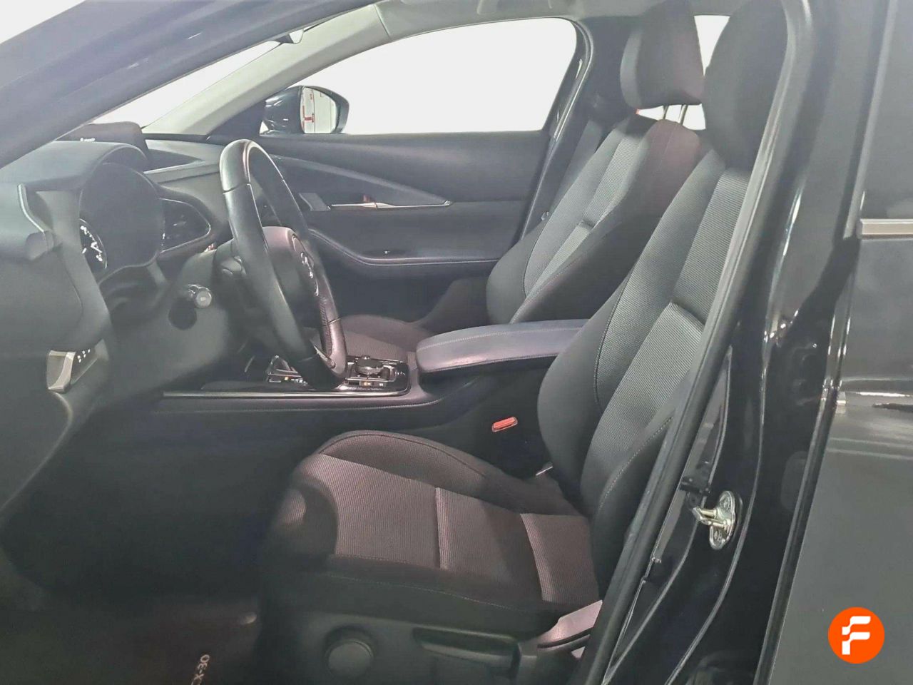 Foto Mazda CX-30 16