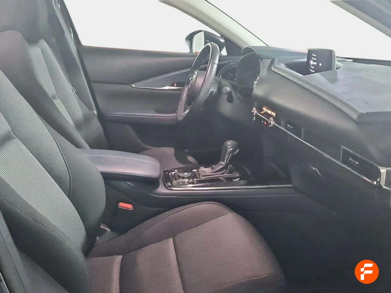 Foto Mazda CX-30 17