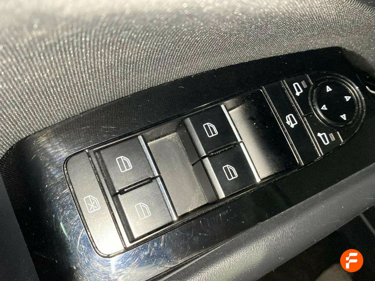 Foto Mazda CX-30 22