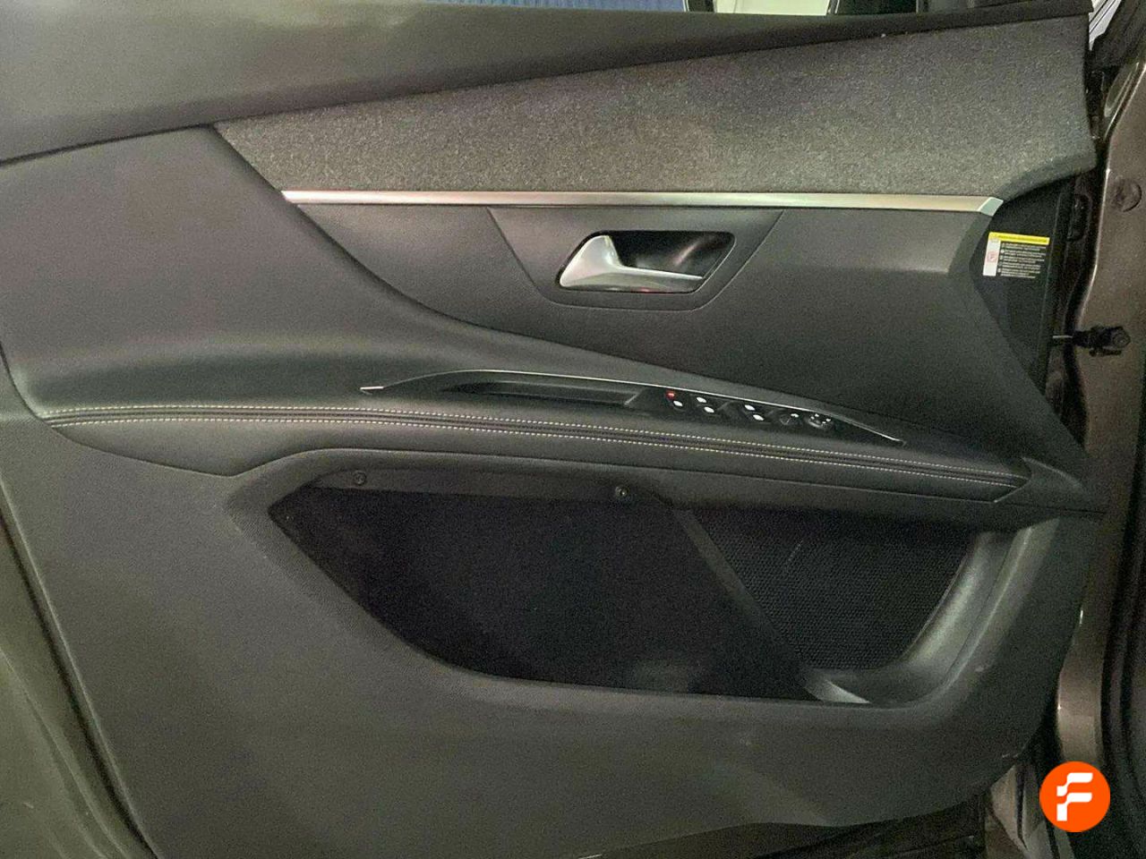 Foto Peugeot 5008 32