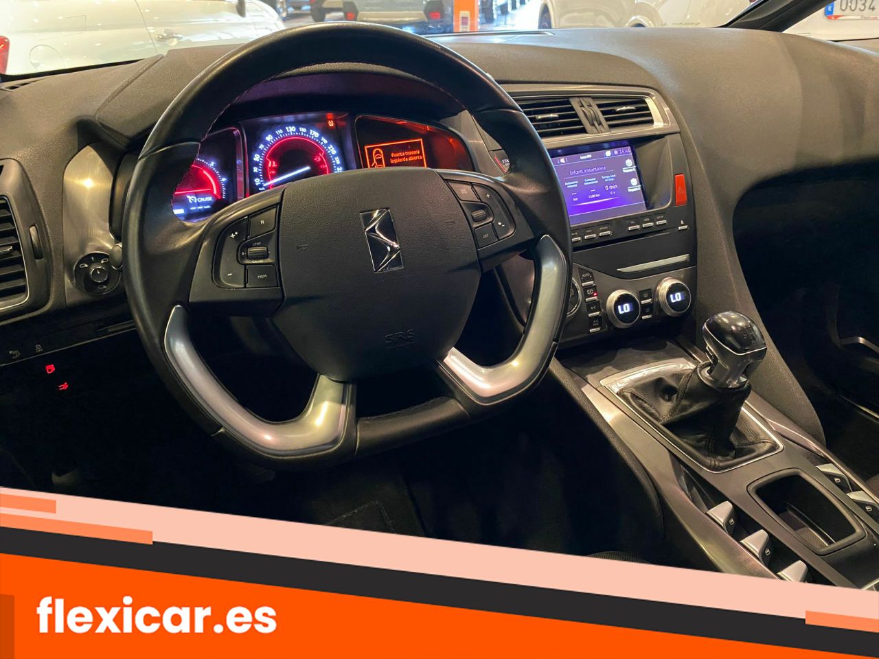Foto DS Automobiles DS 5 27