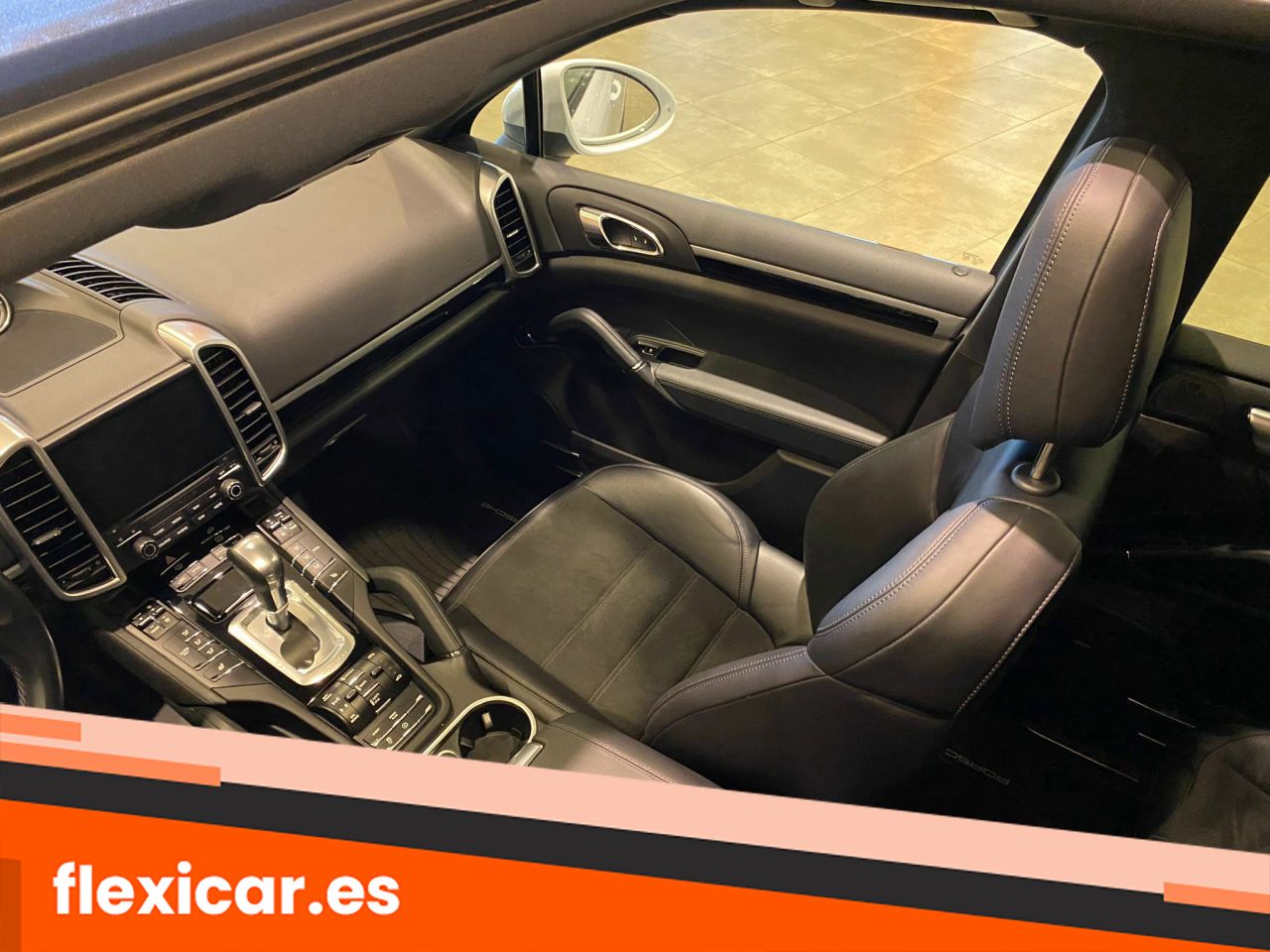 Foto DS Automobiles DS 5 33