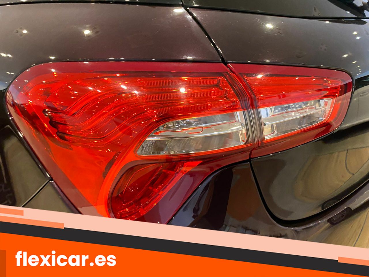 Foto DS Automobiles DS 5 48