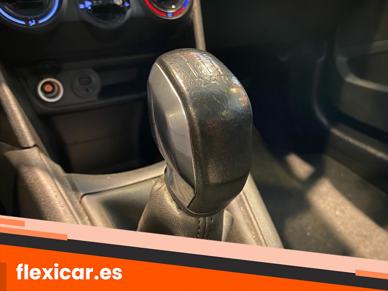 Foto Peugeot 208 19