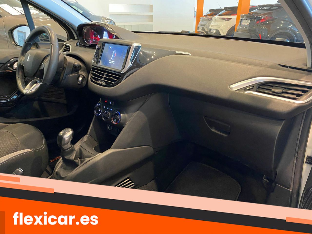 Foto Peugeot 208 21