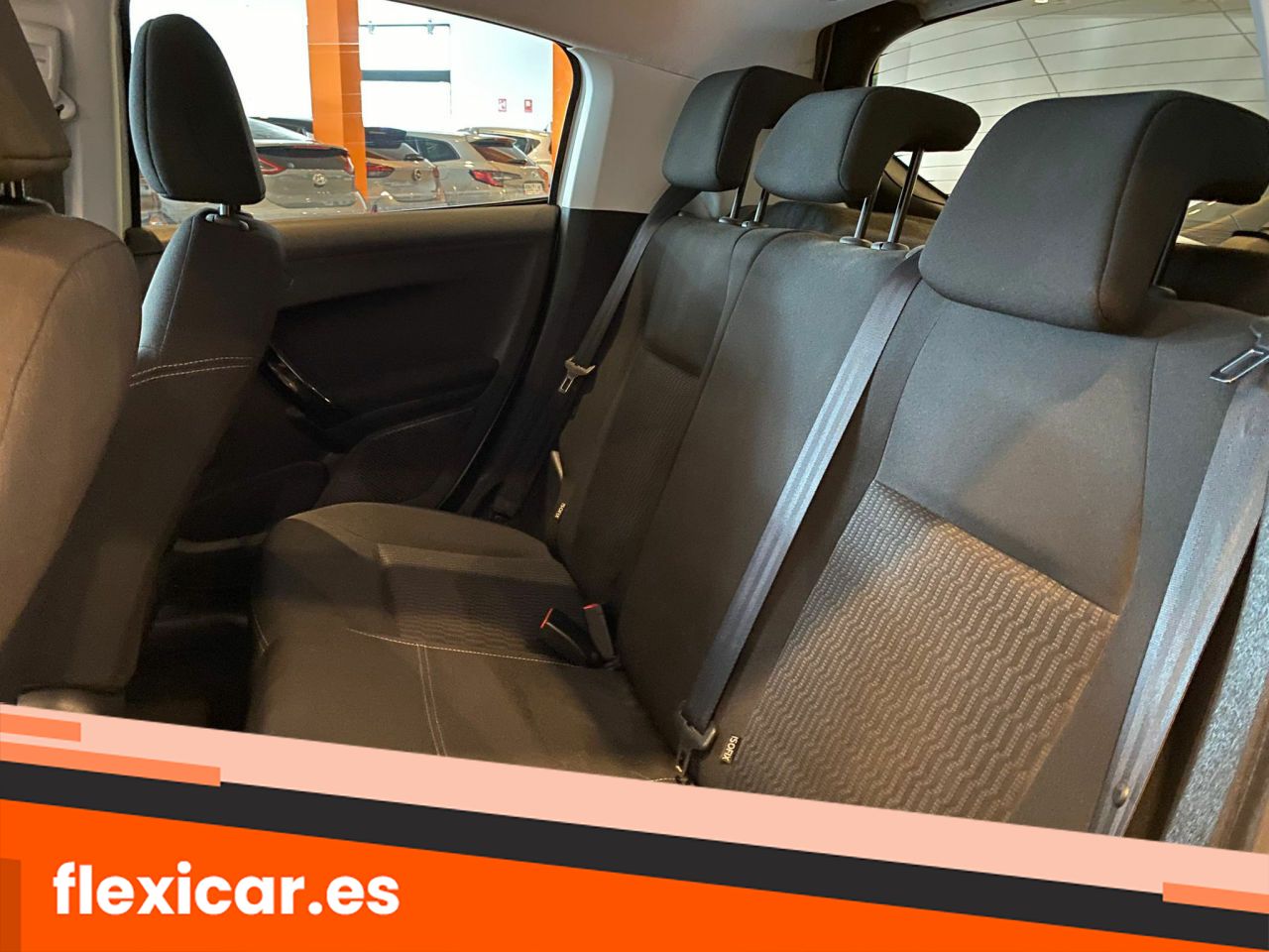 Foto Peugeot 208 23