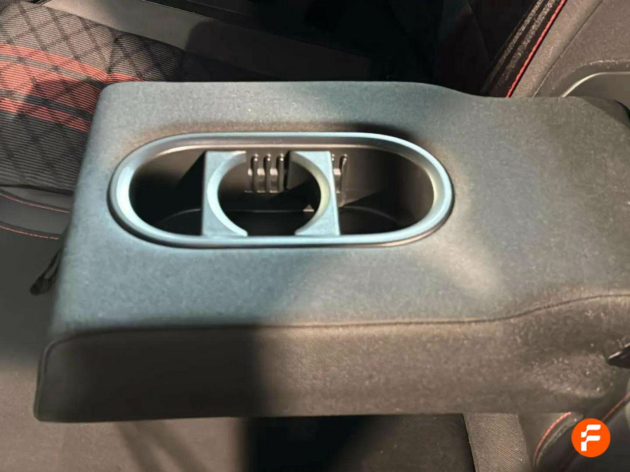 Foto Volkswagen Golf 46
