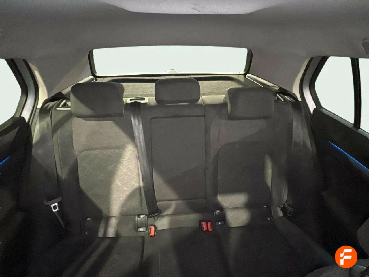 Foto Volkswagen Golf 16