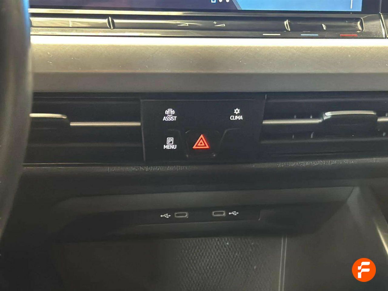 Foto Volkswagen Golf 26