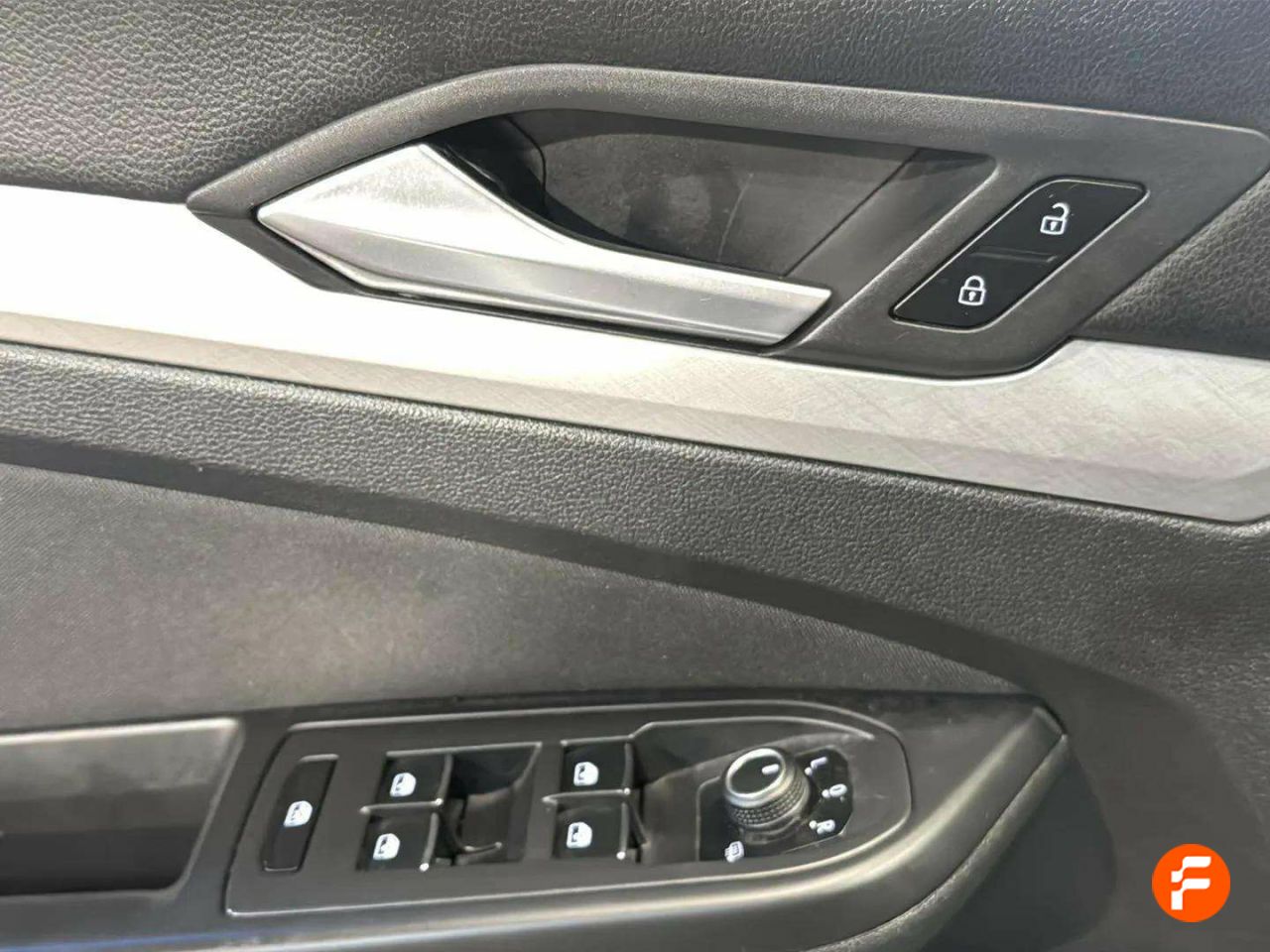 Foto Volkswagen Golf 30