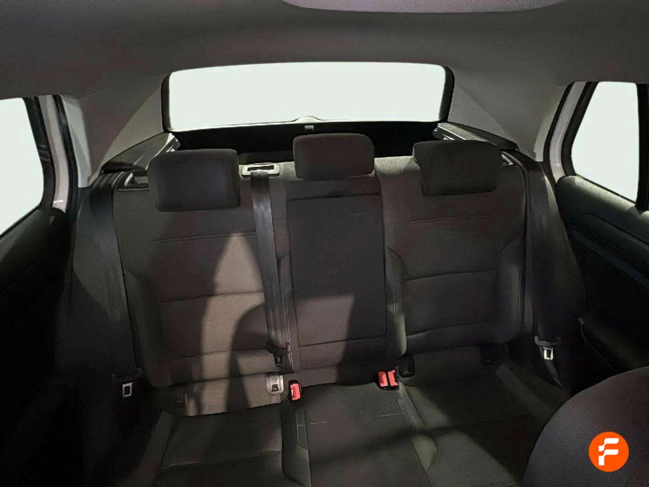 Foto Volkswagen Golf 16
