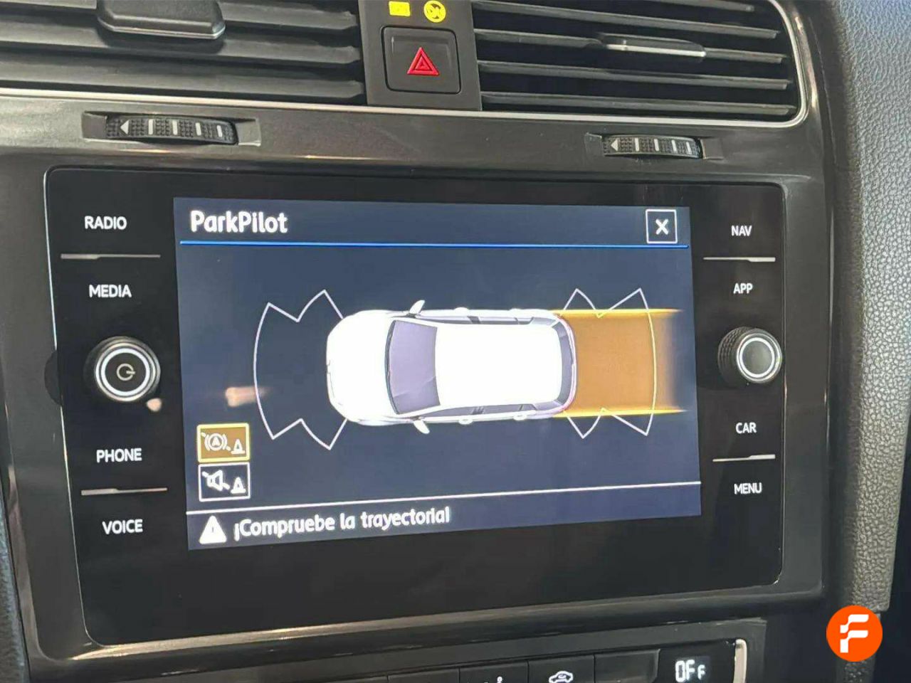 Foto Volkswagen Golf 27