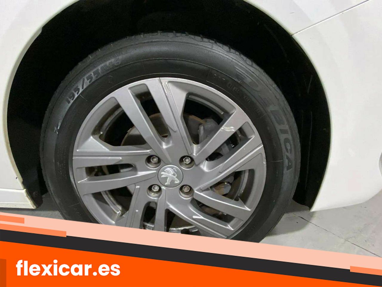 Foto Peugeot 208 19