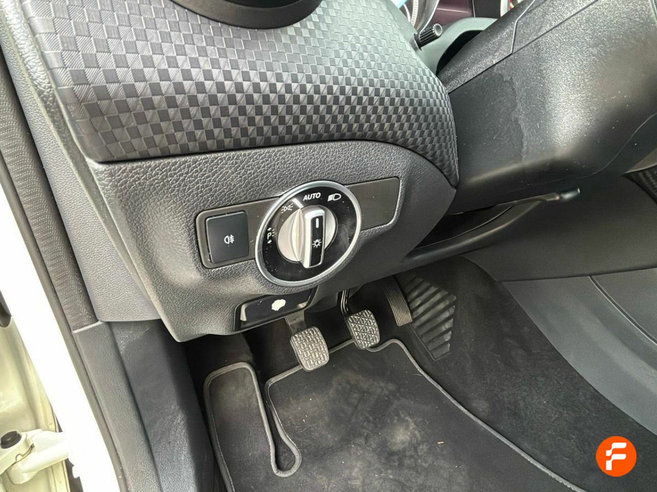 Foto Mercedes-Benz Clase A 18