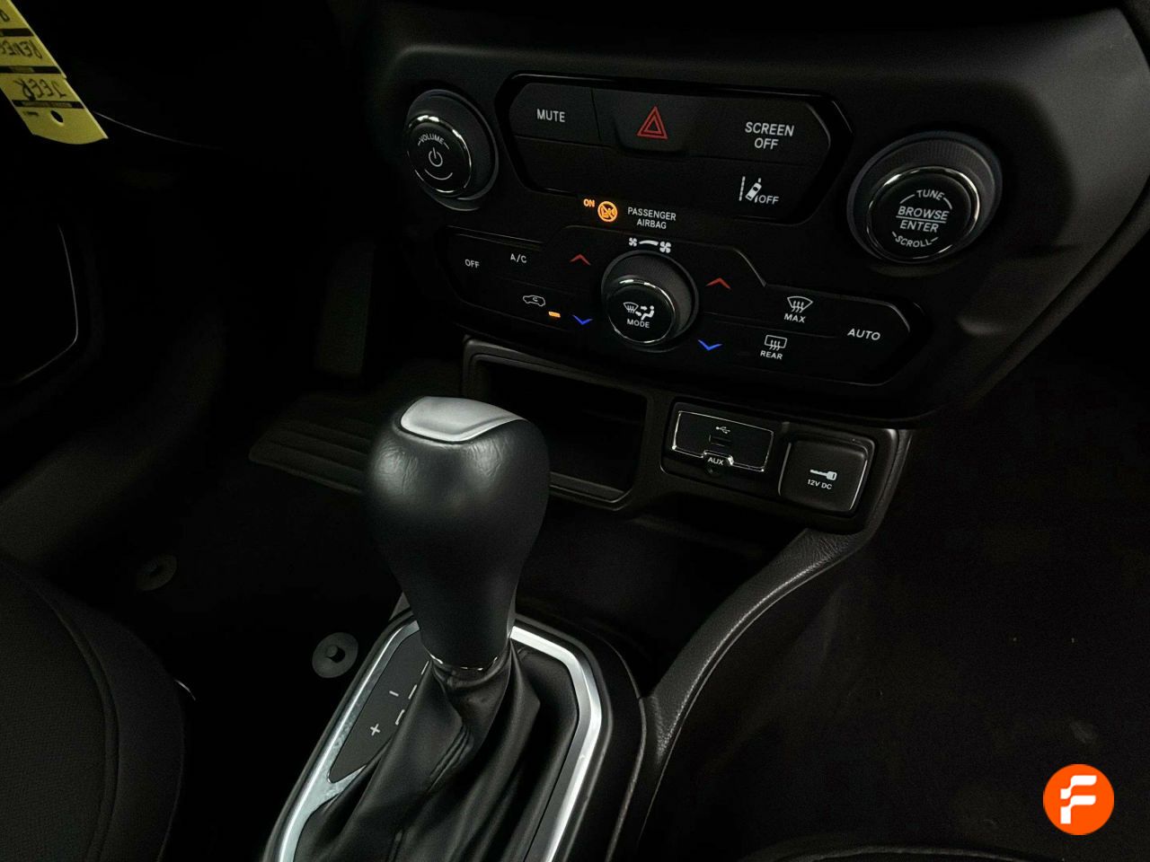 Foto Jeep Renegade 17