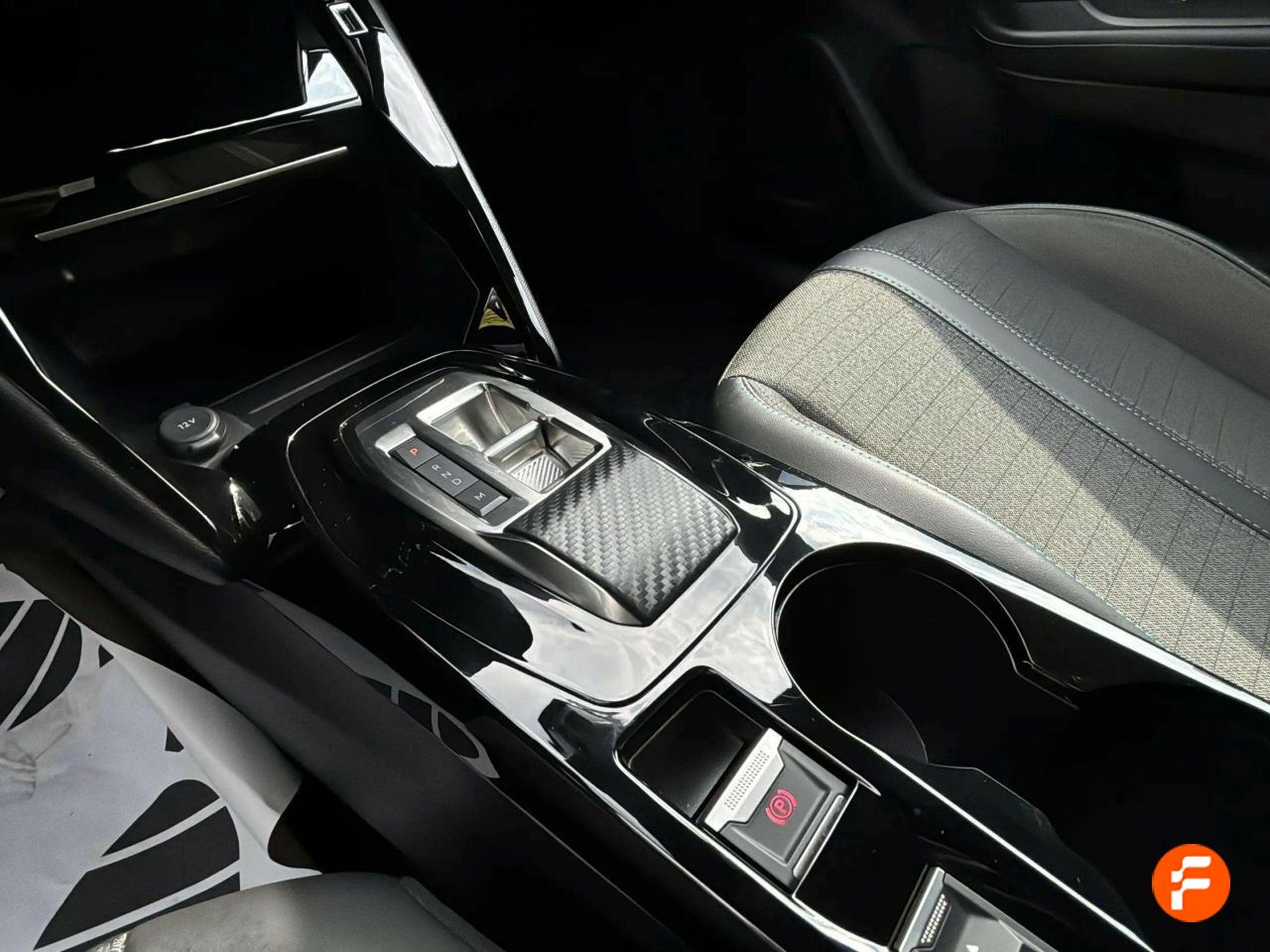 Foto Peugeot 2008 15