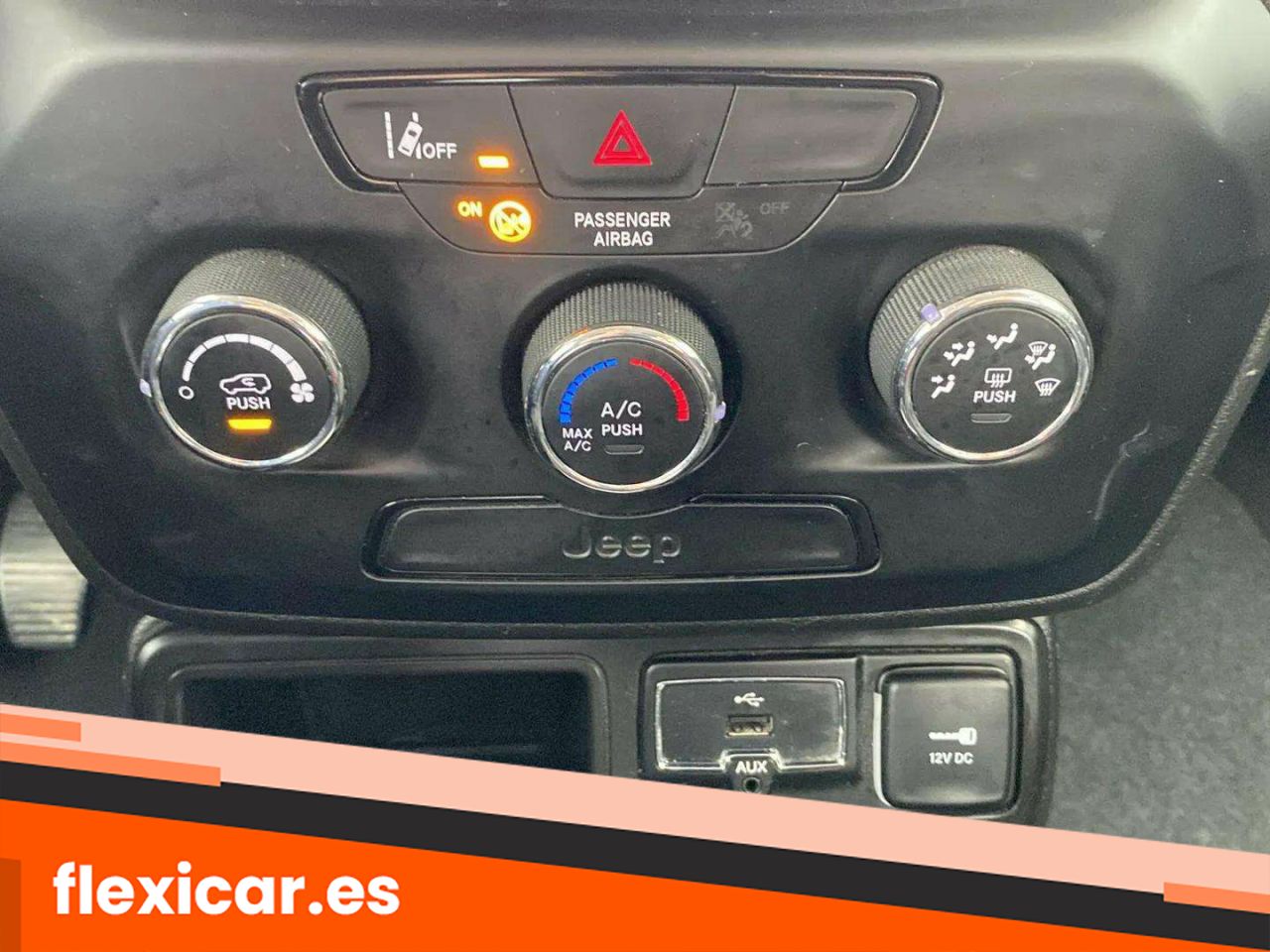 Foto Jeep Renegade 16