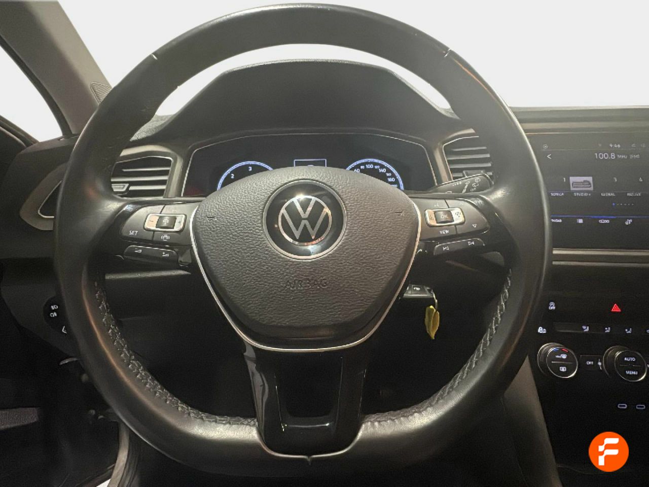Foto Volkswagen T-Roc 9