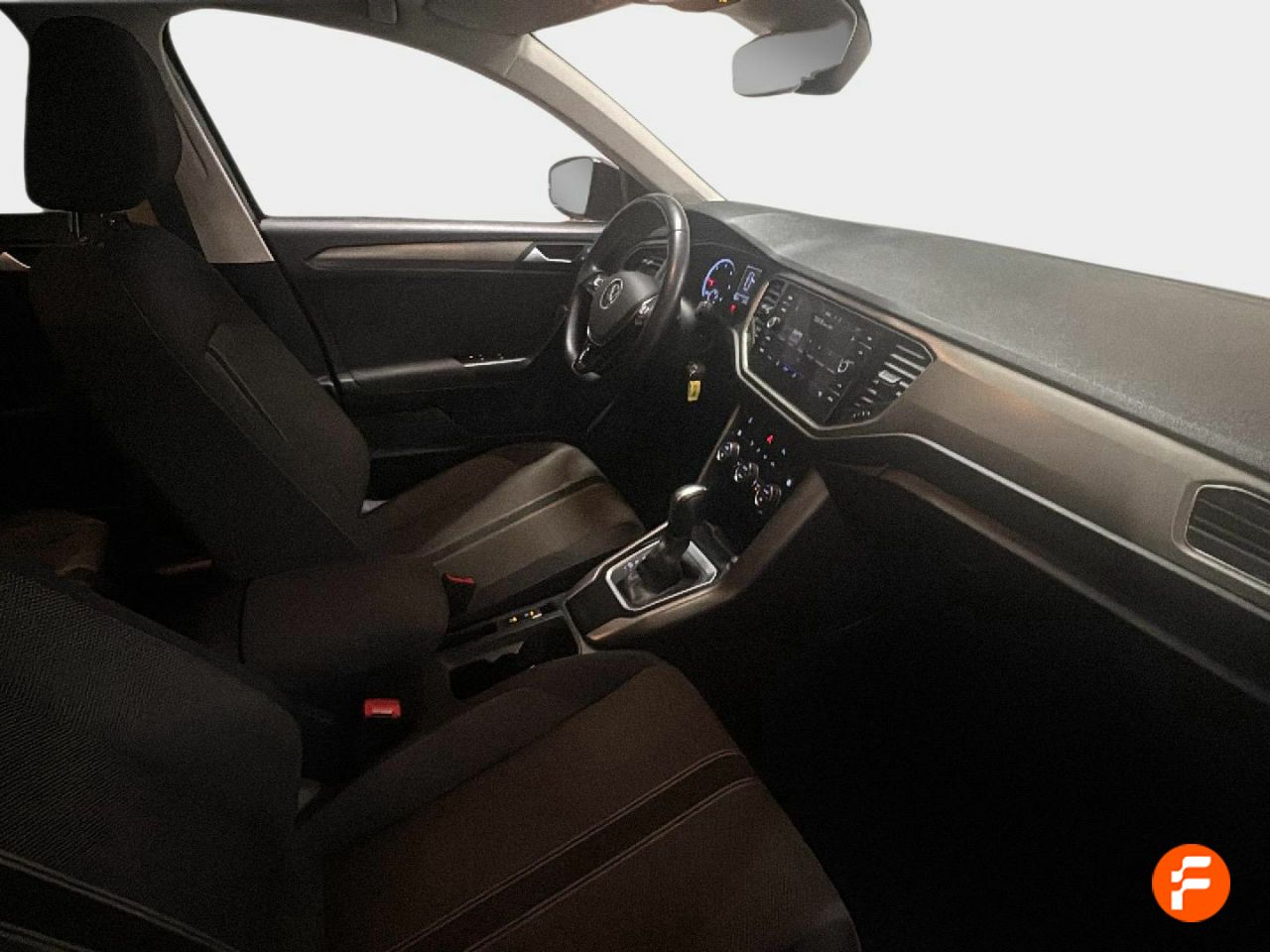 Foto Volkswagen T-Roc 13