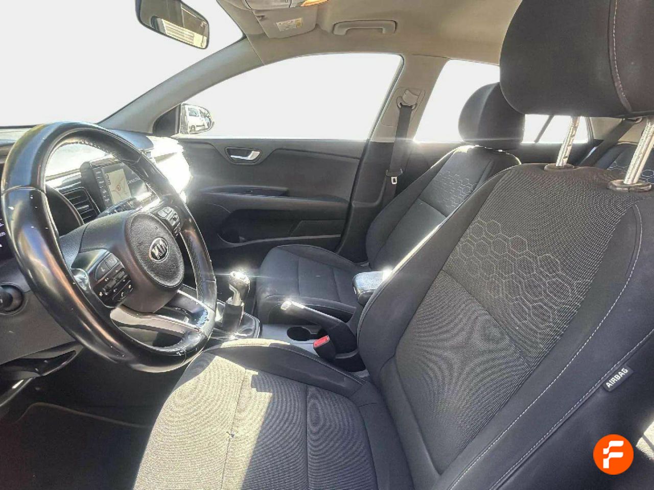 Foto Kia Rio 12
