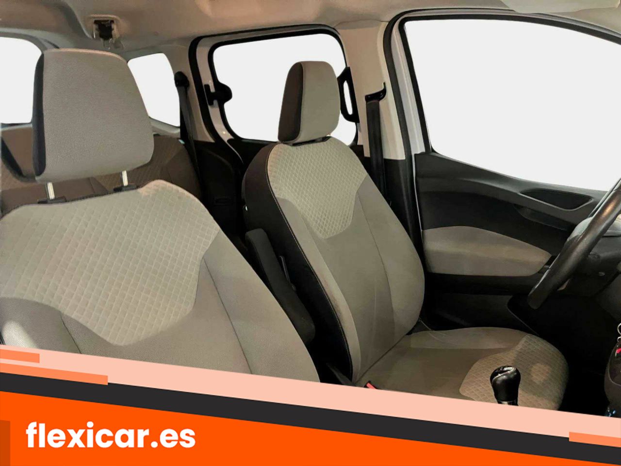 Foto Ford Tourneo Courier 23