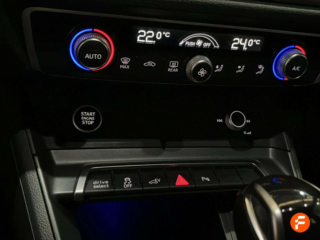 Foto Audi Q3 21