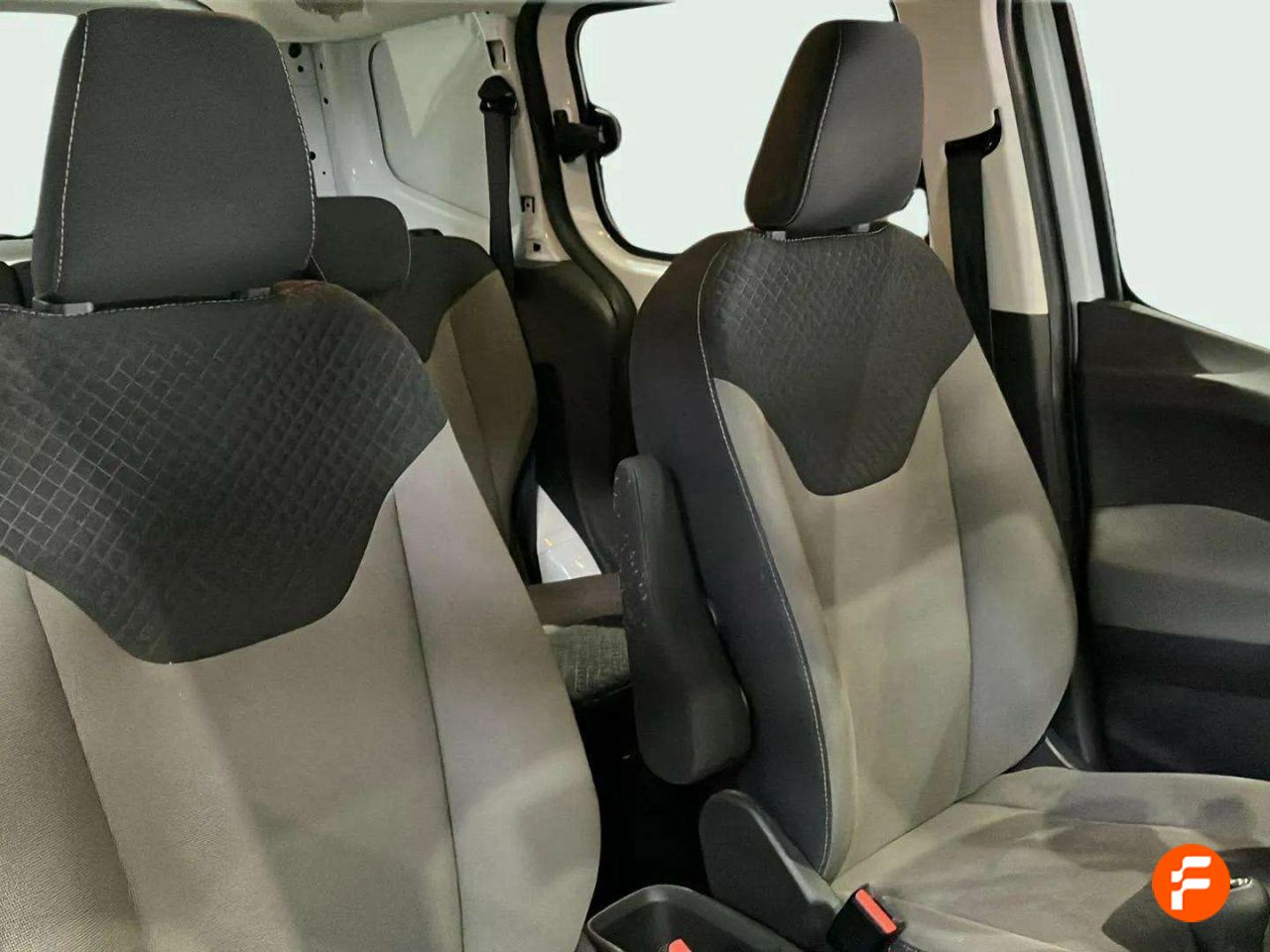 Foto Ford Tourneo Courier 10