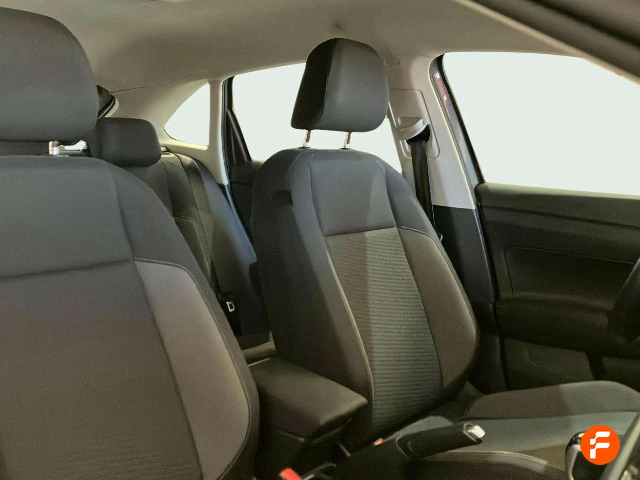Foto Volkswagen Taigo 22