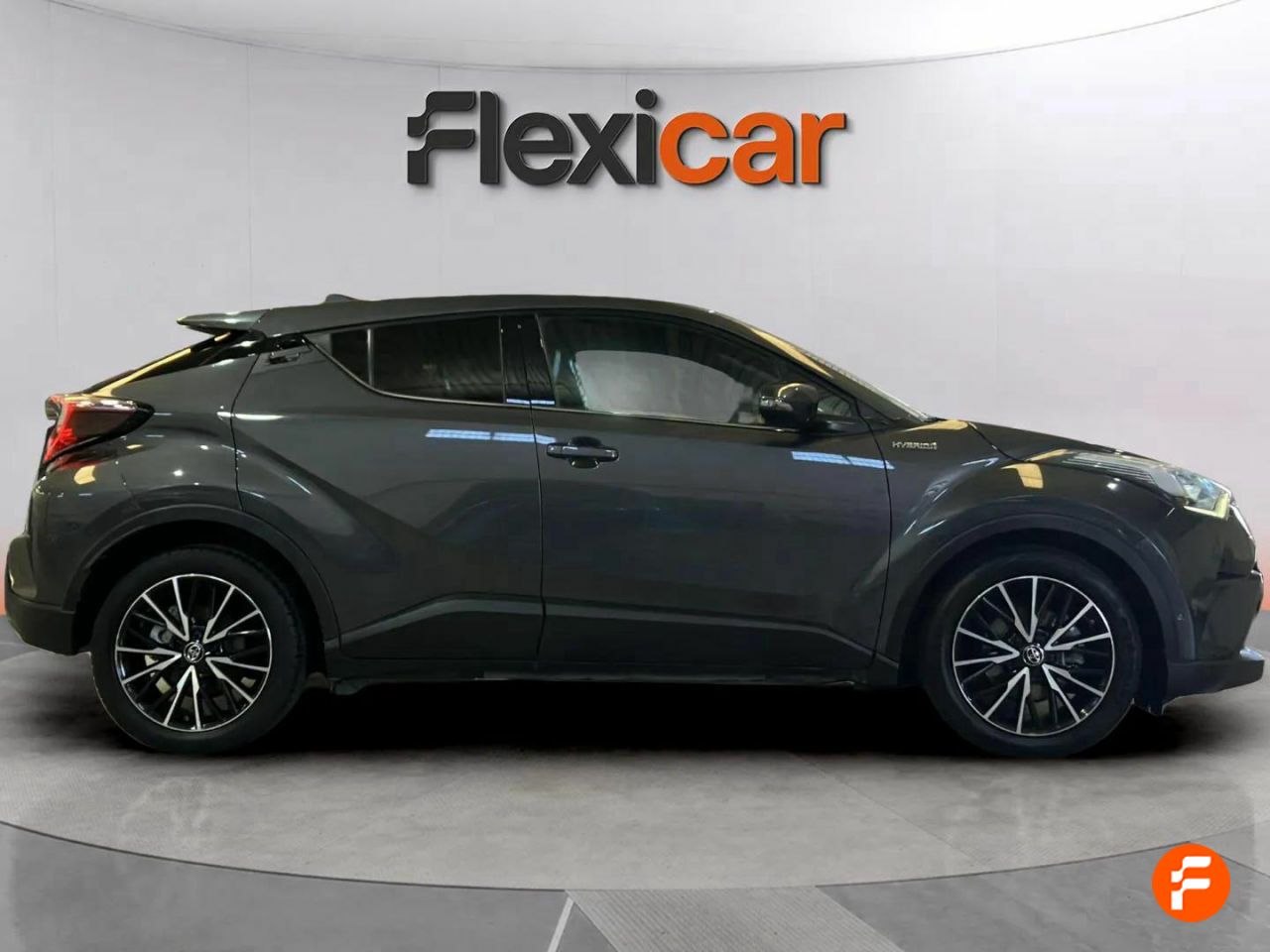 Foto Toyota C-HR 8
