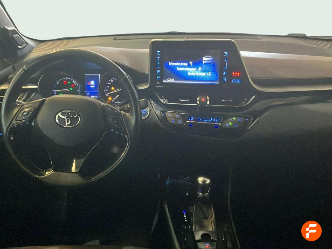 Foto Toyota C-HR 12