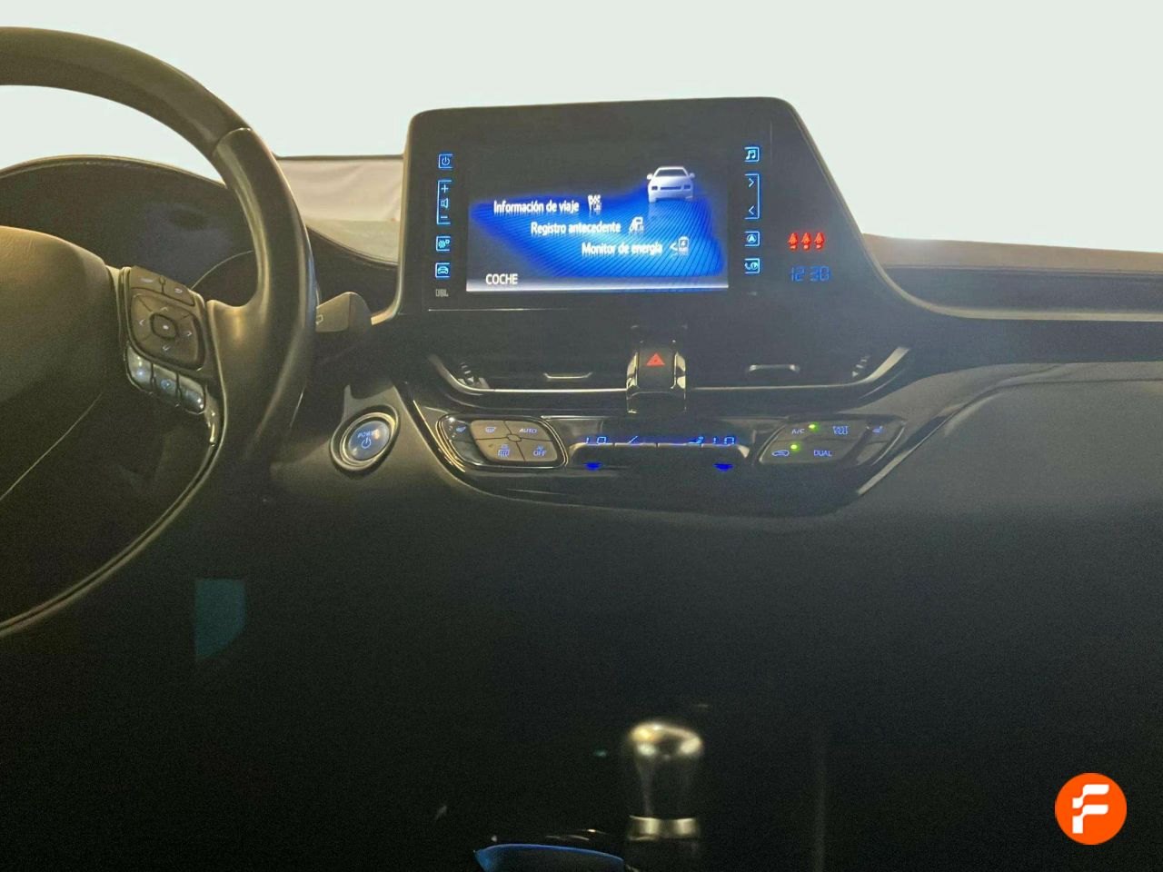 Foto Toyota C-HR 14