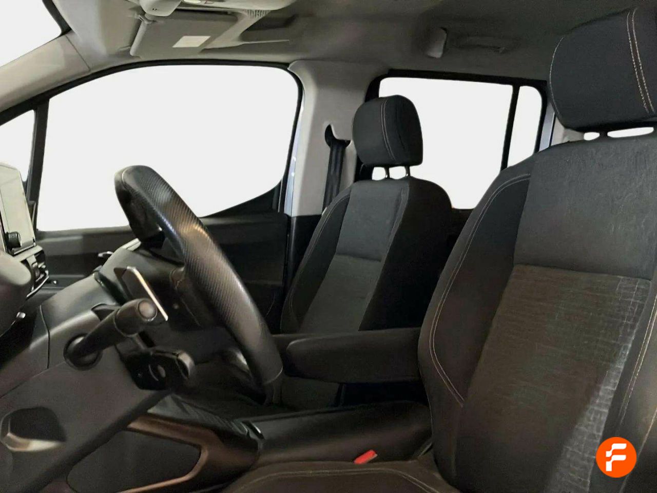 Foto Peugeot Rifter 11
