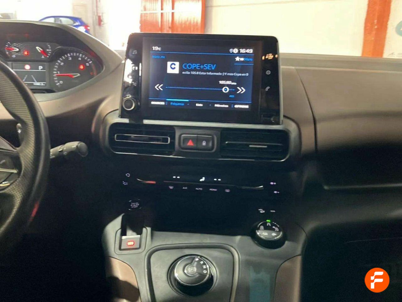Foto Peugeot Rifter 16