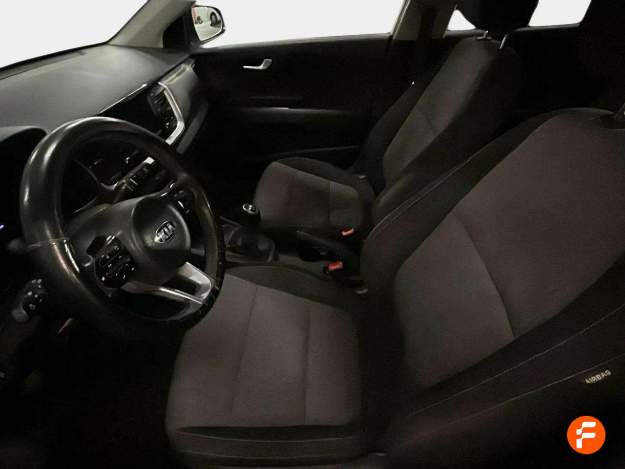 Foto Kia Stonic 12