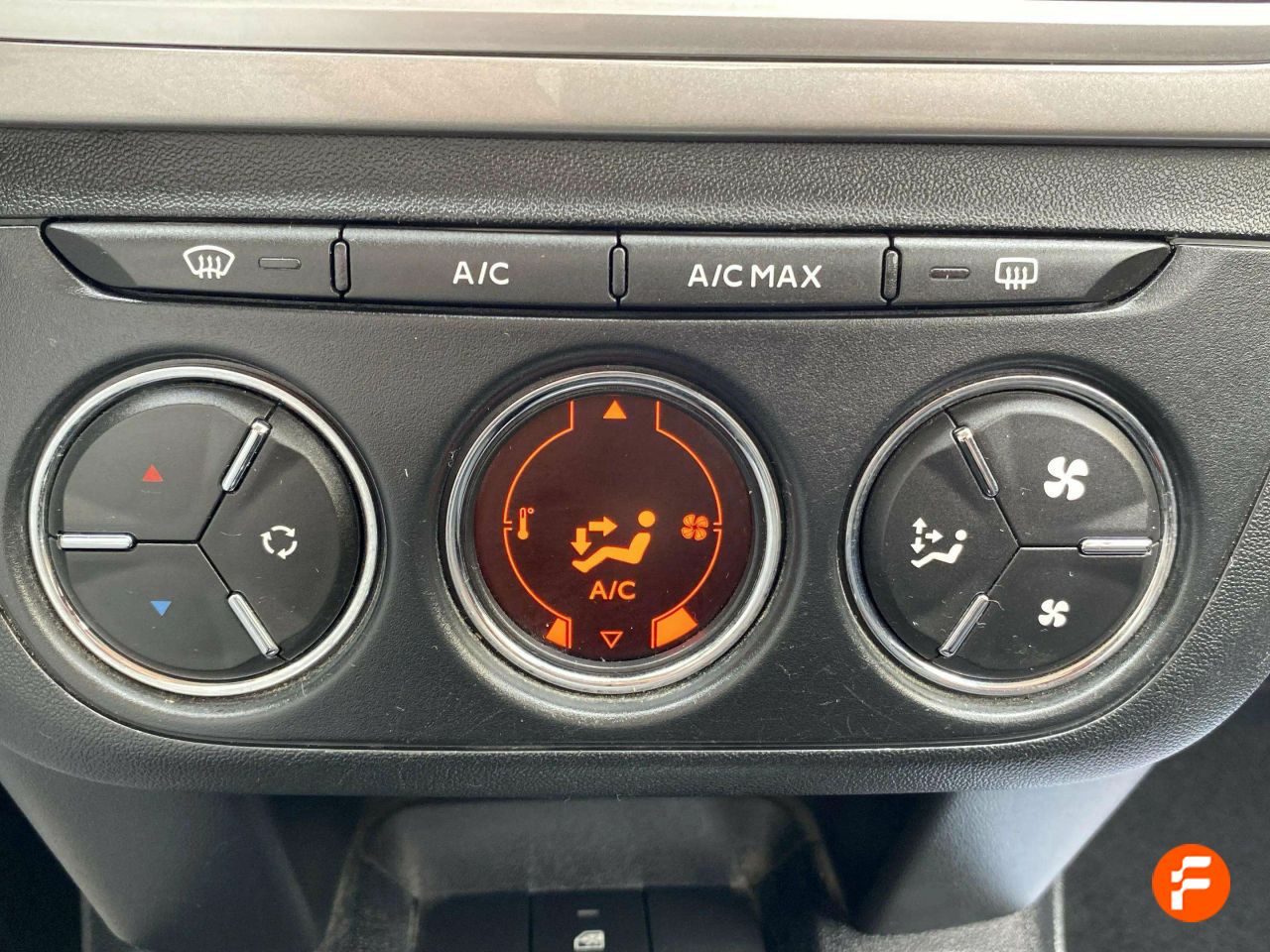 Foto Citroën C-Elysèe 19