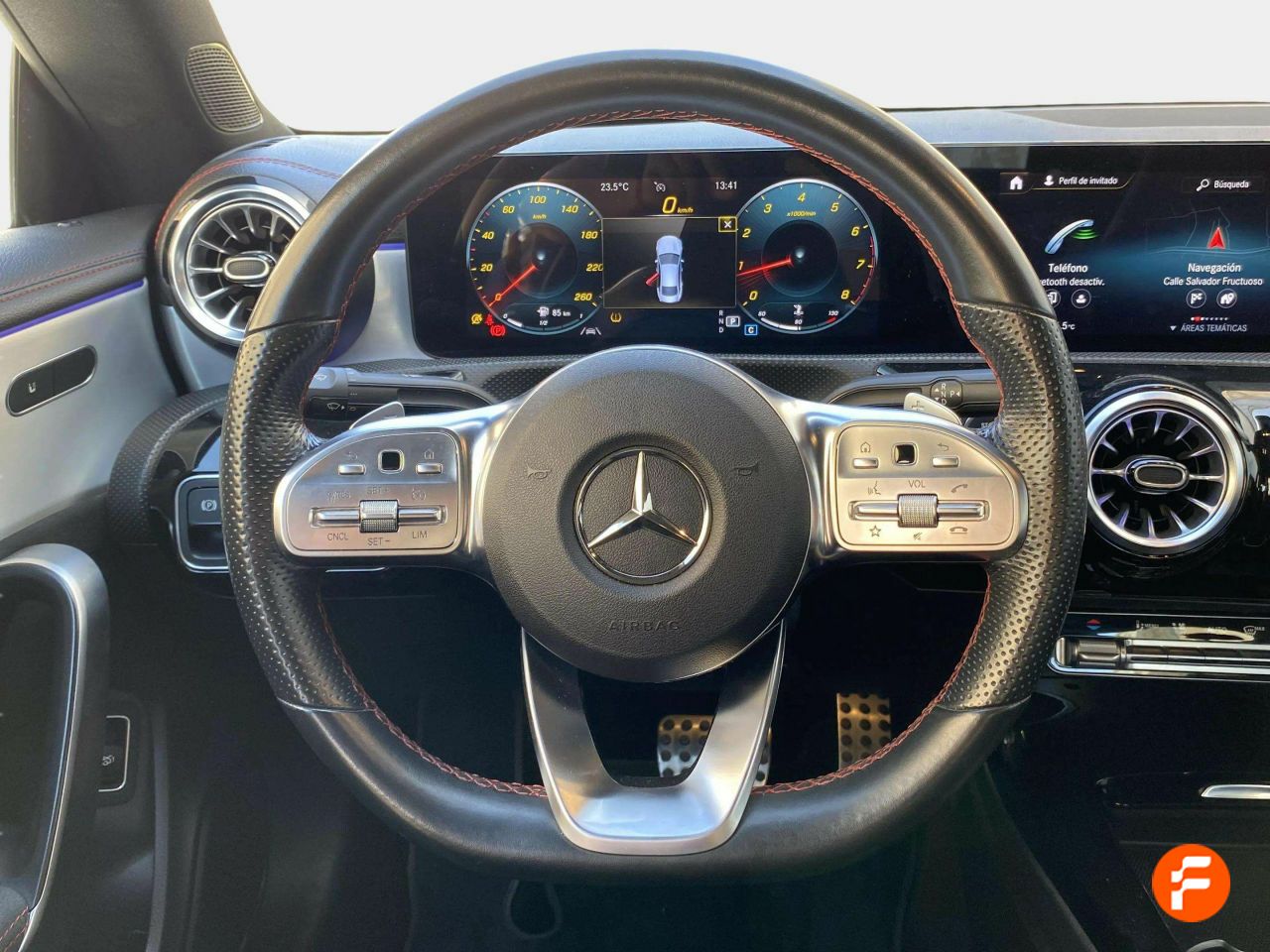 Foto Mercedes-Benz Clase CLA 14