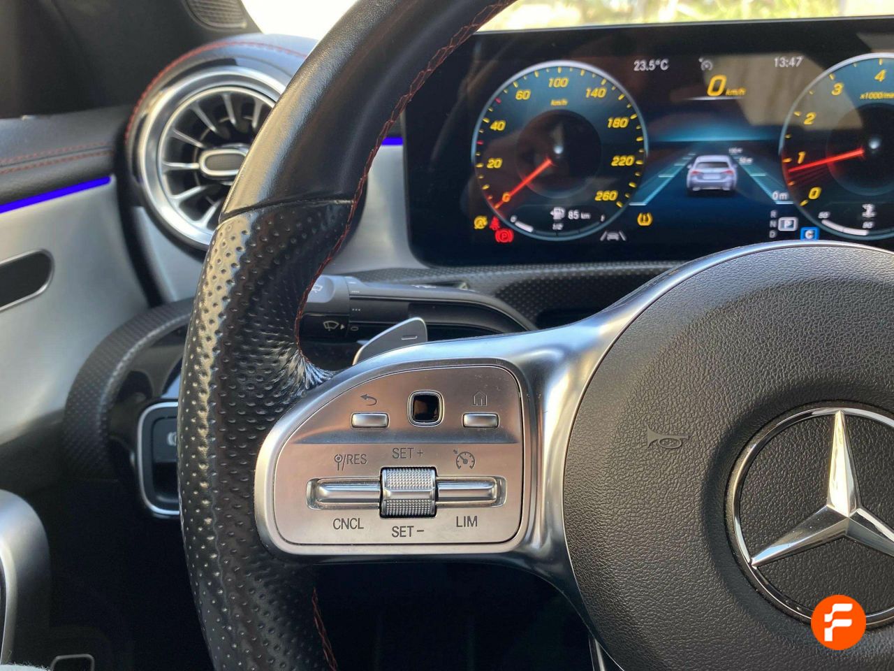 Foto Mercedes-Benz Clase CLA 15