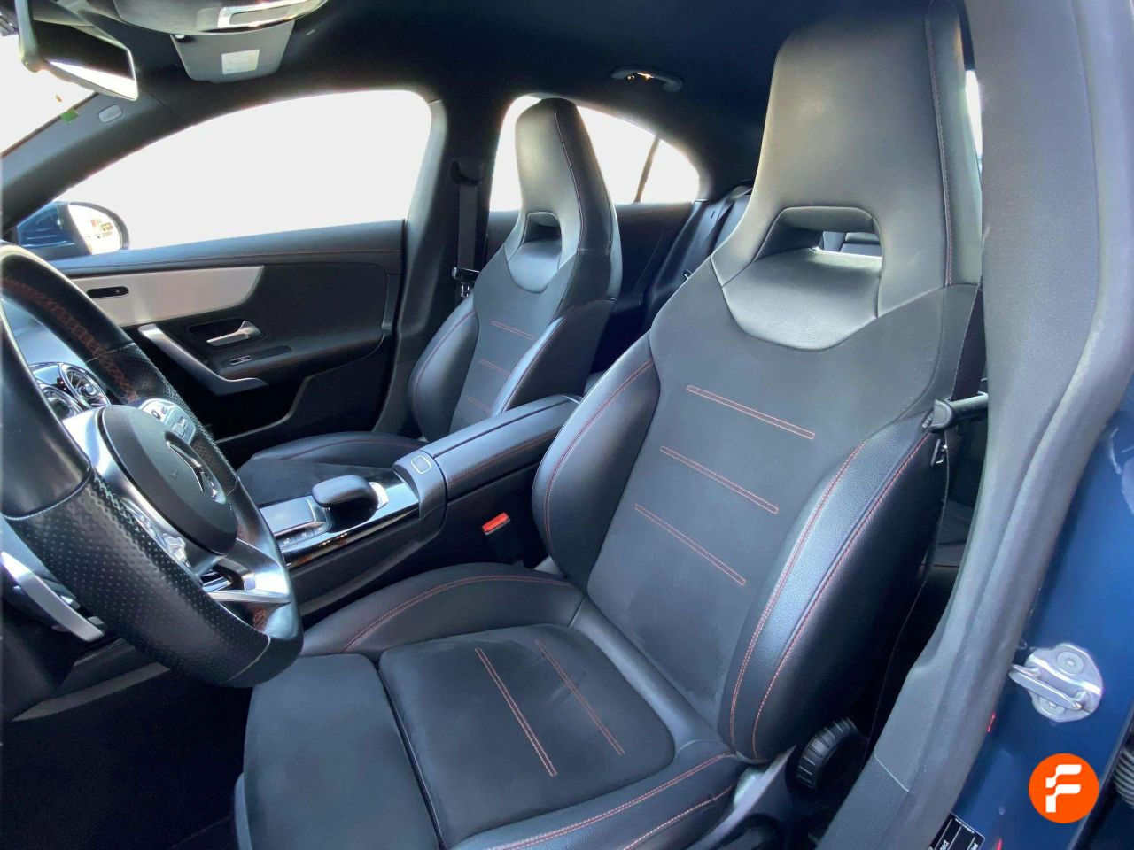 Foto Mercedes-Benz Clase CLA 21