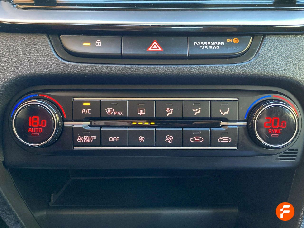 Foto Kia XCeed 21